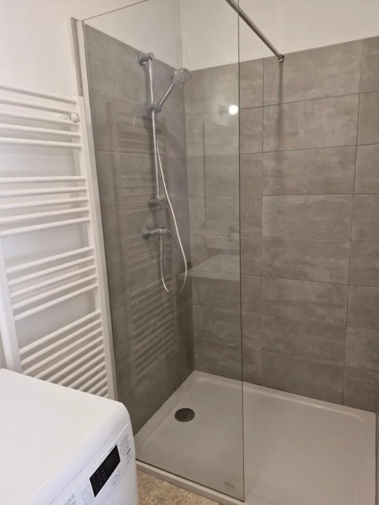 Gite Avec Jacuzzi Et Jardin Prive Althen-des-Paluds