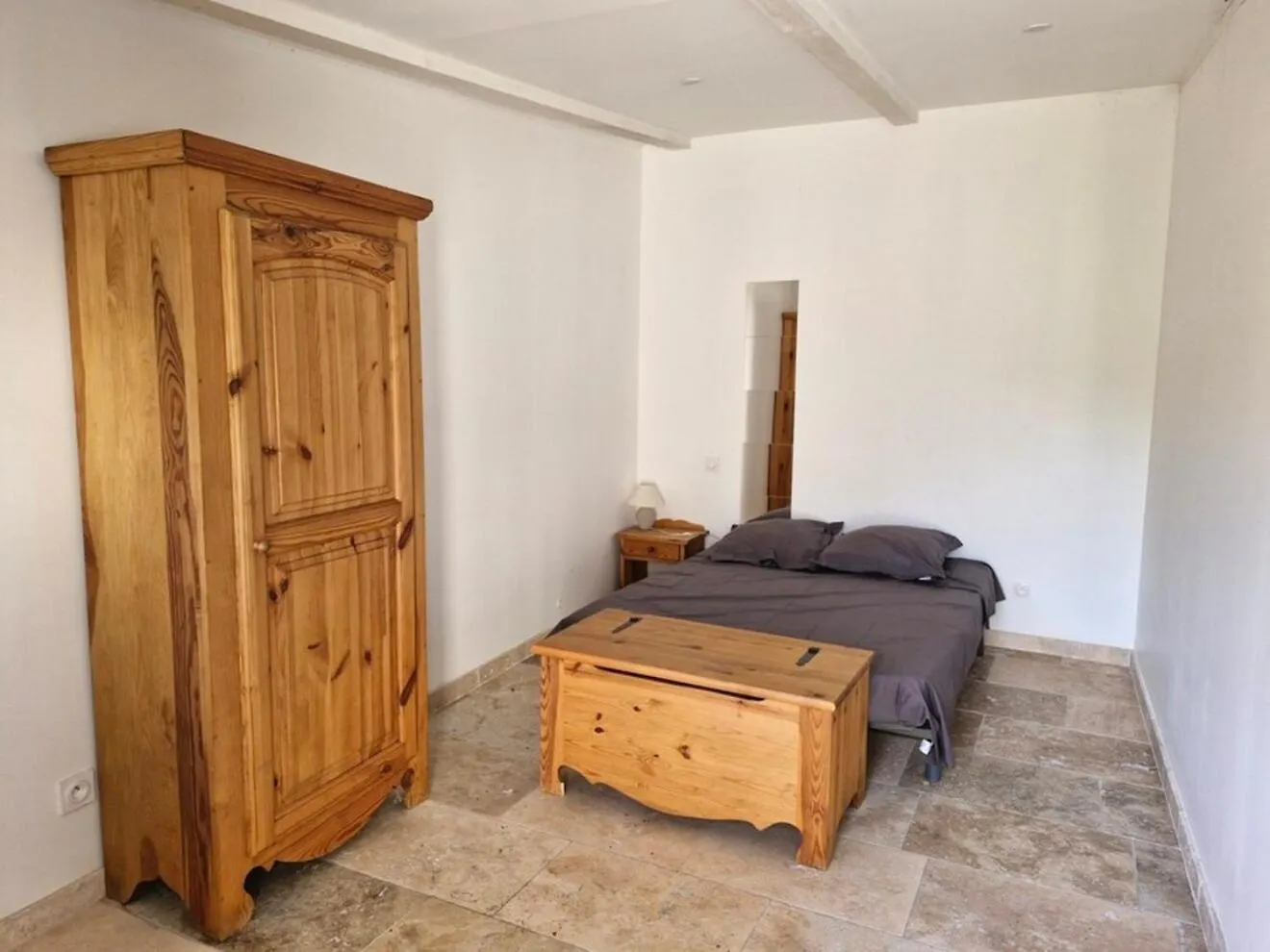 Holiday home Gite Avec Jacuzzi Et Jardin Prive Althen-des-Paluds